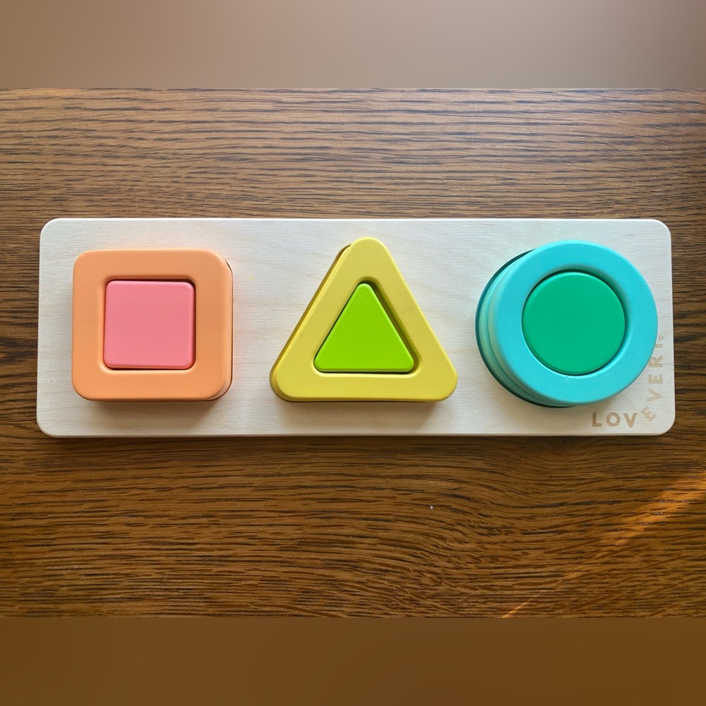 LOVEVERY Geo Shapes Puzzle